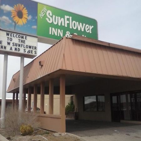 Sunflower Inn & Suites - Garden City Ngoại thất bức ảnh